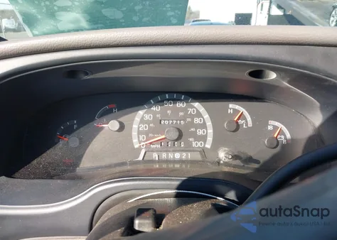 2002 Ford E-250 Commercial из США, поврежденный, VIN 1FTNE24222HB28906